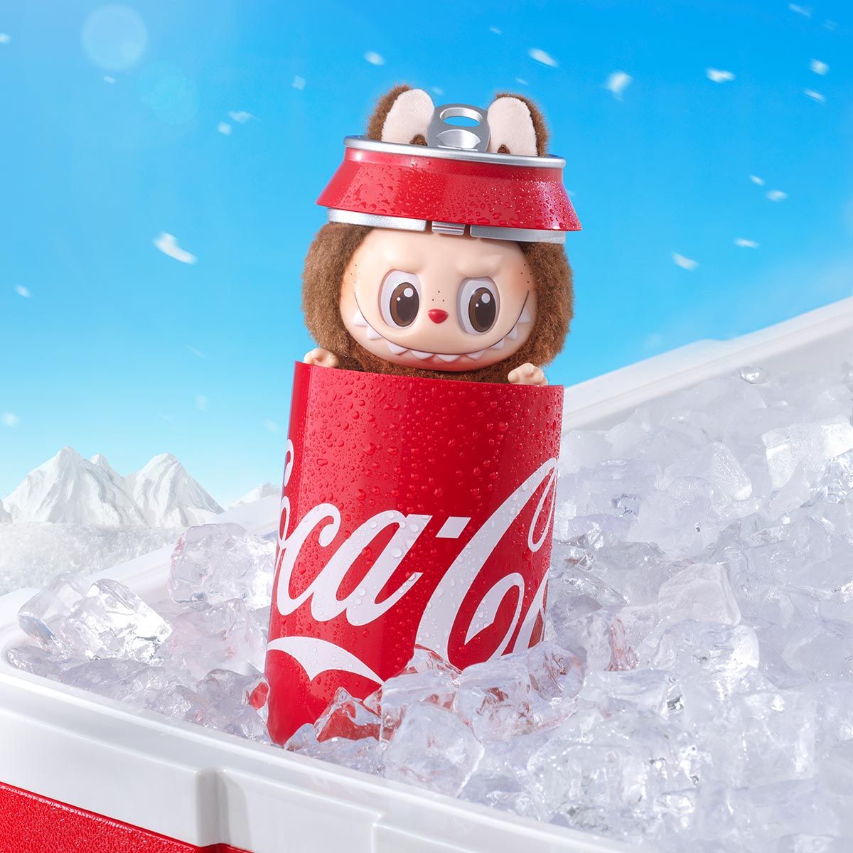Labubu "COCA-COLA" - mīkstā rotaļlieta (pārsteigumu kaste)